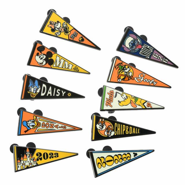 ディズニーキャラクター シークレットピンバッジ DATED 2023 2,090円