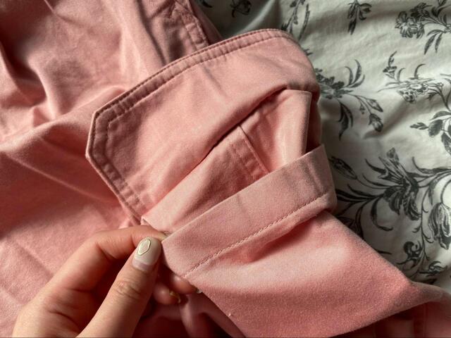 【GU アジャスタブルヘムカーゴパンツ】ポケットがたくさんついているので機能性も◎