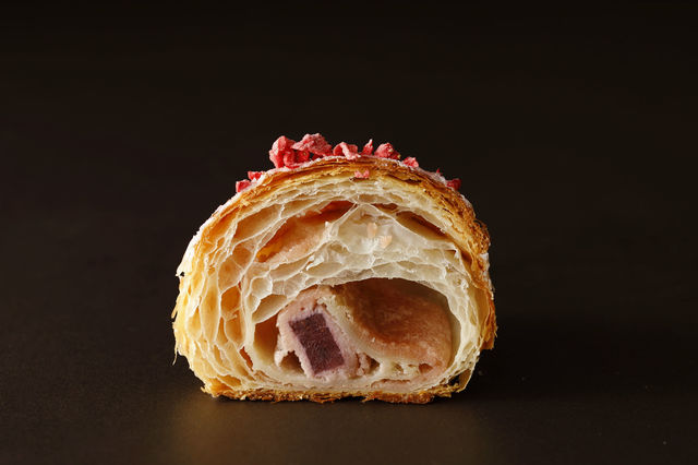 あまおうクロワッサン