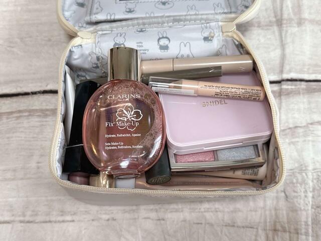メイクに使うコスメは全て収納できました♪