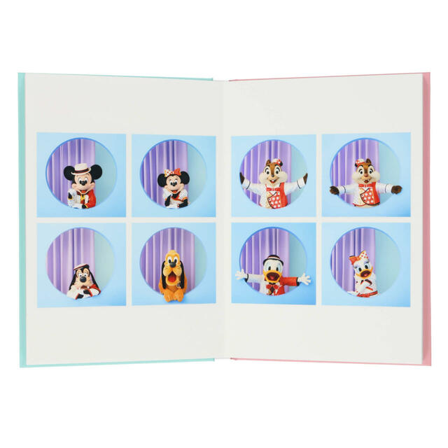 写真集 5,800円|東京ディズニーリゾート「イマジニング・ザ・マジック」グッズ第2弾|販売店舗:東京ディズニーランド「グランドエンポーリアム」、東京ディズニーシー「エンポーリオ」|発売日:2025年2月13日(木)
