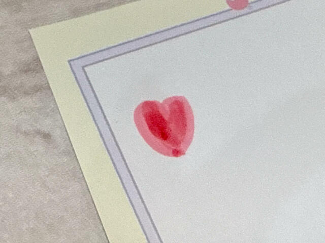 ピンクのインクは少し濃いめのピンク