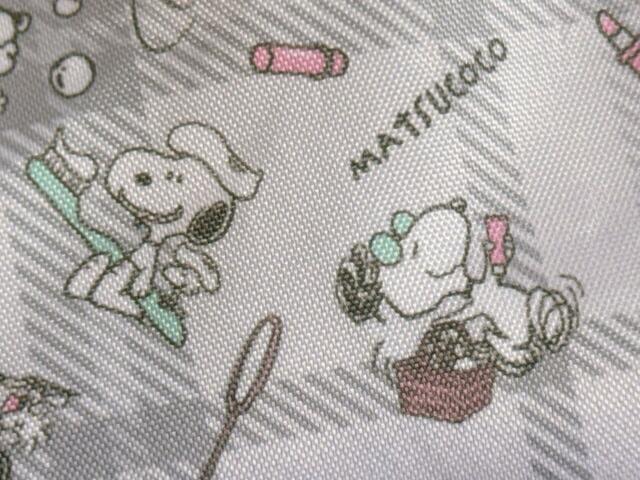 お買い物を楽しんだり、歯磨きをしているスヌーピー！