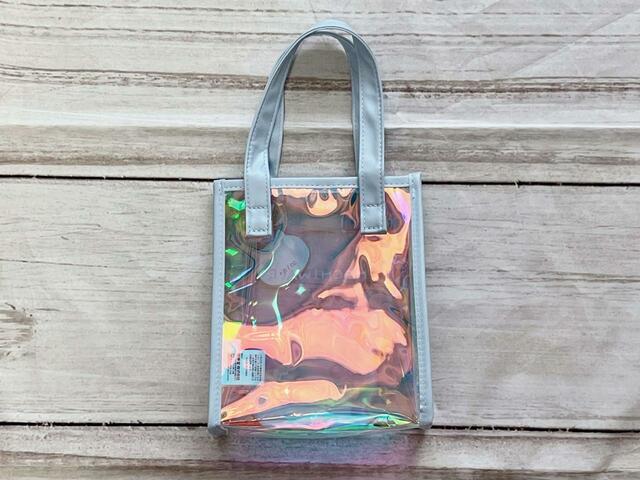 【ファッションセンターしまむら】「ちいかわ」オーロラミニトートバッグ（ハチワレ）バックはシンプルな無地