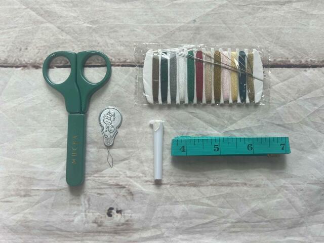 お裁縫セットはこちらの5点が入っています!充実の内容♪