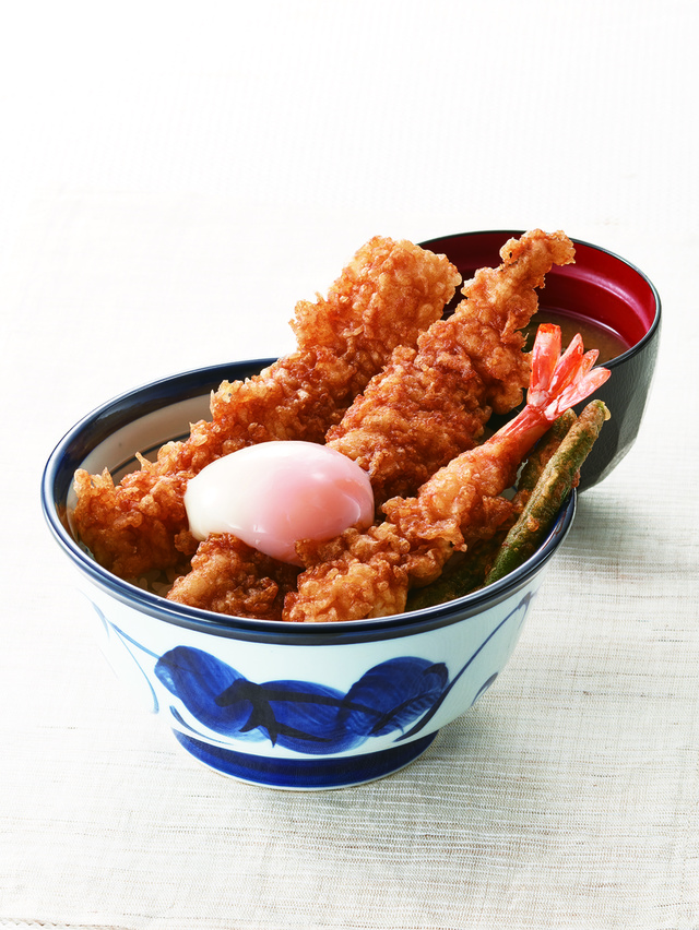 『たれづけ大江戸天丼　半熟玉子のせ』みそ汁付き