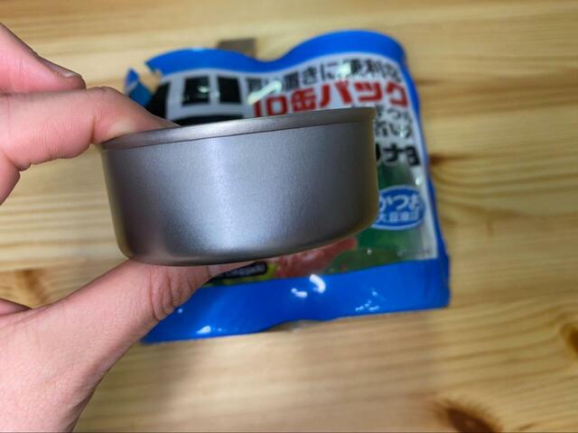 【ドン・キホーテ ライトツナフレーク かつお(70g×10缶)】容器はシンプル。ストックようにもおすすめです