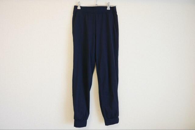【UNIQLO ウルトラストレッチエアリズムジョガーパンツ】着た瞬間ひんやり