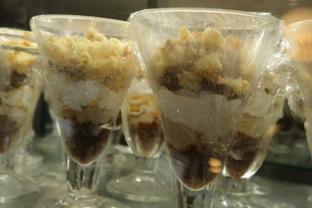 IBARAKI sense 「BARA cafe」笠間和栗のモンブランパフェ　盛り付け前