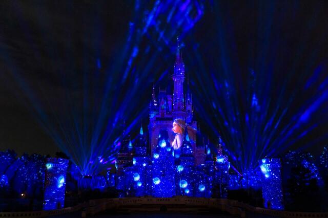 東京ディズニーランド「Reach for the Stars」