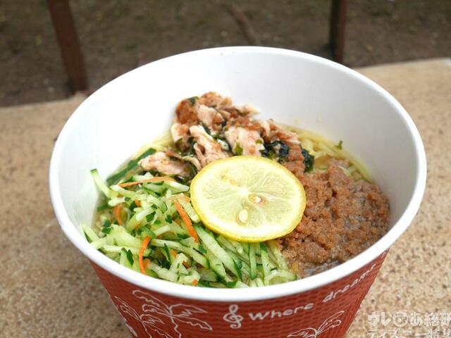 東京ディズニーリゾート「サマー・クールオフat Tokyo Disney Resort」スペシャルメニュー｜シェフのおすすめセット｜1,540円｜販売店舗：ドックサイドダイナー