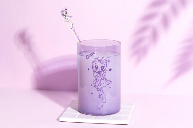 カラーストレートグラス 2,200円、アクリルマドラー 770円