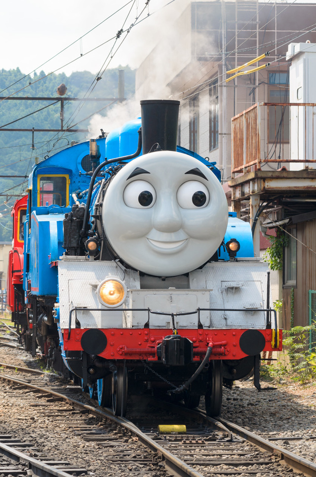 トーマスの後ろには、ジェームスが!!