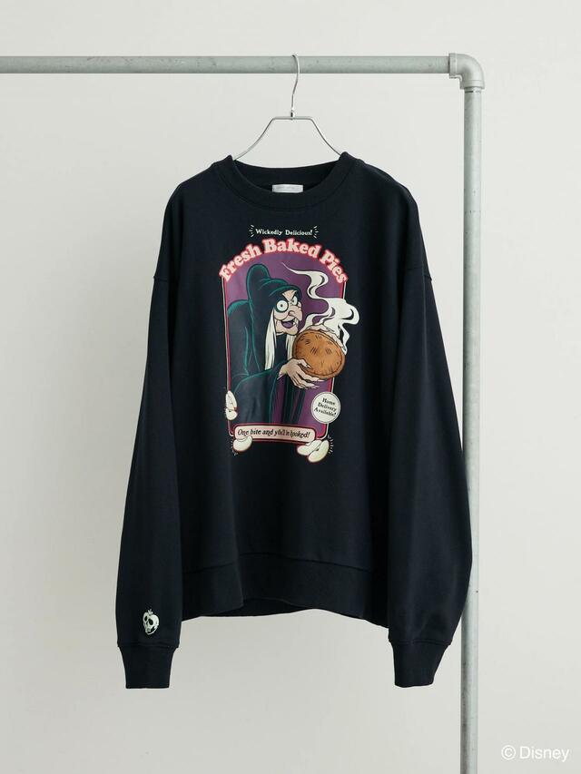 Villains/袖口りんご裏毛プルオーバー ￥4,990｜Green Parks「ディズニーコレクション」