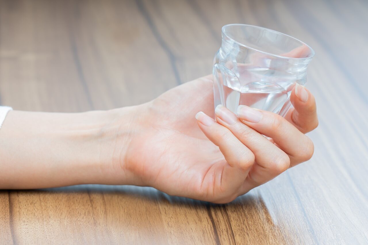 ネイルなしでok 育爪 で傷んだ爪も簡単キレイに 1 4 ハピママ