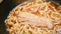 【ローソンのラーメンチャーハン神セット】ラーメンのチャーシュー
