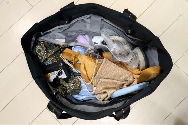 【adidas（アディダス） マストハブ シーズナル トートバッグ】大量の荷物がすべてしっかり収まりました！アウトドアなど幅広いシーンに対応する大容量です