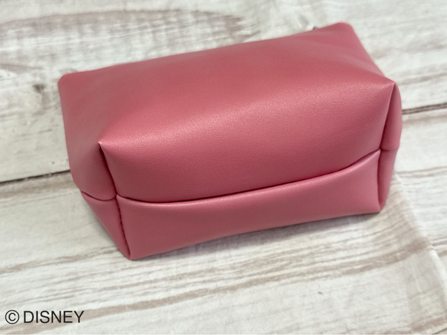 マチがしっかりあるので収納力抜群！