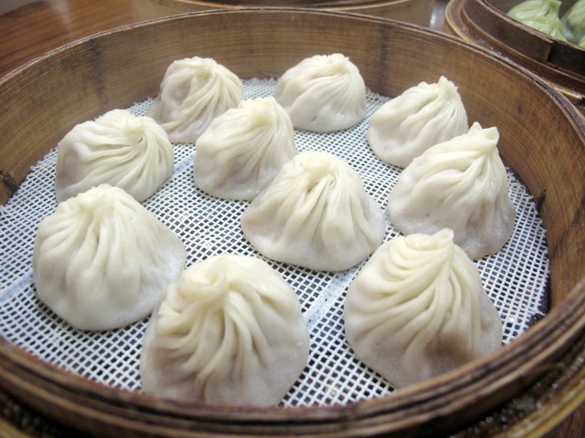 小籠包10個 673円（180元）