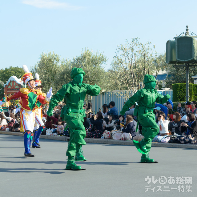 「ディズニー・クリスマス・ストーリーズ」に登場するグリーンアーミーメン