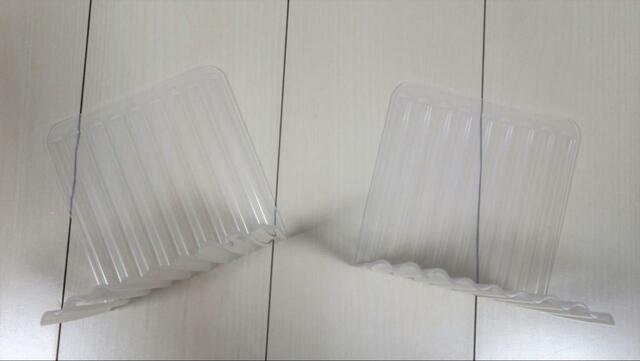 【ニトリ 冷蔵庫用スタンド2個セット】2個セットで、1つだとL字型、2つ組み合わせるとコの字型に