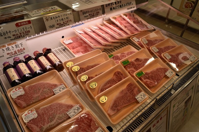 銀座・吉澤の銘柄牛ステーキ肉