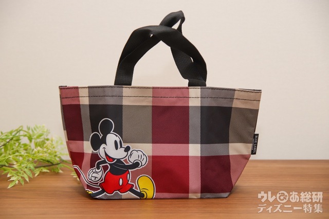 『sweet 2022年5月号』付録/ブランドのアイコンチェックが高級感漂う♪