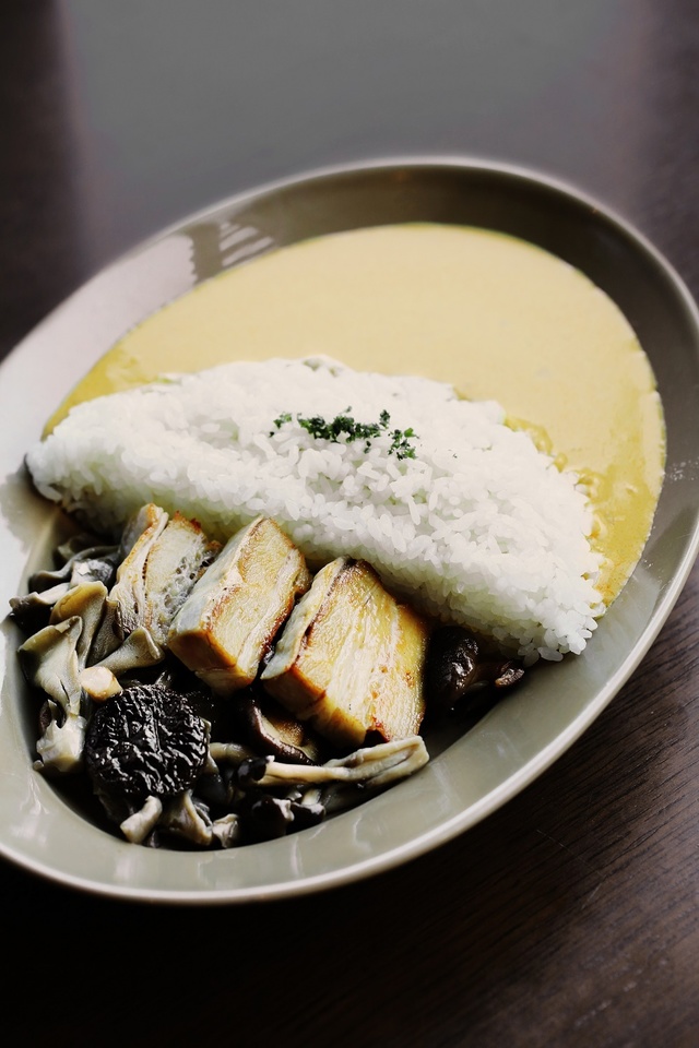 キノコボルドー風ダムカレー（長野県岩倉ダム）