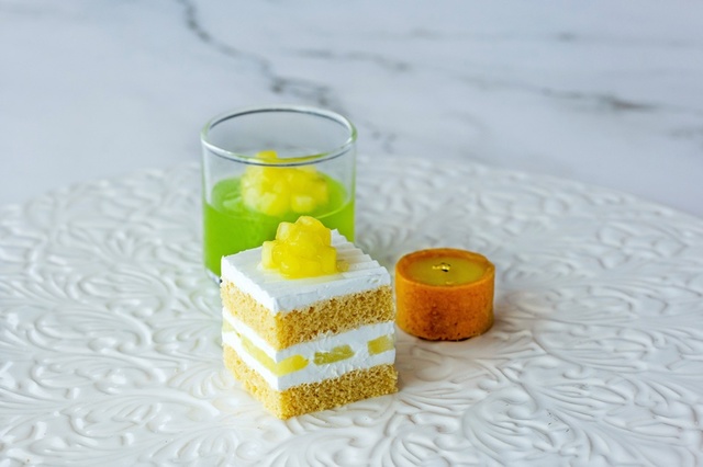 スーパースイーツビュッフェ2022～抹茶とメロンとチョコレート スイーツプレゼンテーション～