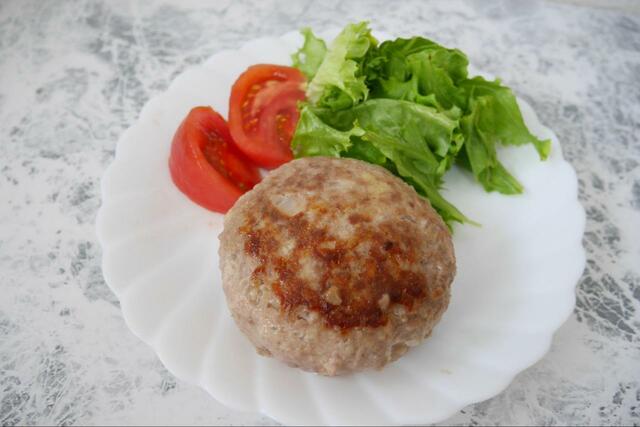 【オークス ミートこねらー】おいしいハンバーグが作れる