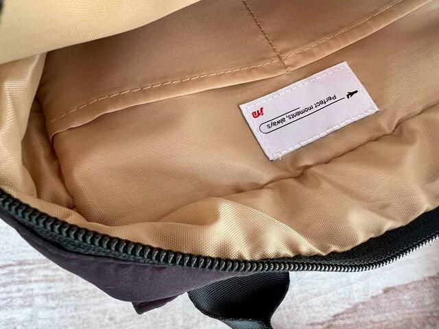 内側は明るいベージュなので見やすいのもGood！