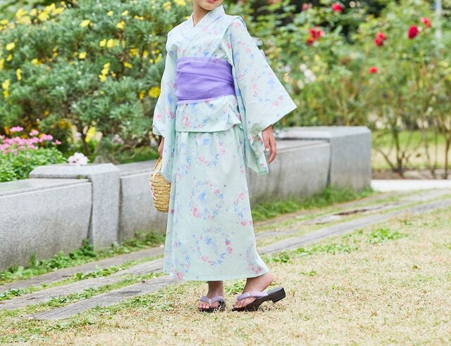 サマーワンピースとしても使える！キャラクターモチーフの２WAY浴衣セット｜￥5,990 （税込）