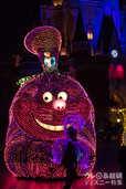 クリスマスバージョン「東京ディズニーランド・エレクトリカルパレード・ドリームライツ」（2016年）｜東京ディズニーランド「クリスマス・ファンタジー」