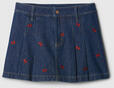 プリーツデニムスカート　¥8,990｜Gap x Disney Collegiate