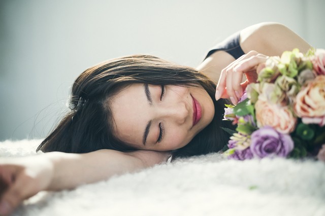 なぜ「本命彼女」に一番近いの? “癒し系女性”の5大特徴（1/2） - mimot.(ミモット)