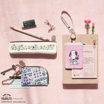 スヌーピー アフタヌーンティーコラボ ペンケース ダウン ピーナッツ スヌーピー アフタヌーンティーコラボ ペンケース ダウン ピーナッツ