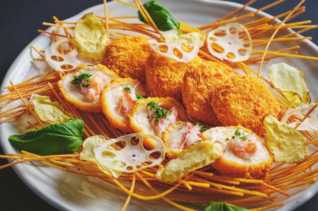 「カニコロッケ」＜期間：2025年9月1日～12月18日＞【都ホテル 京都八条の「かに食べ放題」がパワーアップ！大人気「かに推しブッフェ」が今年も開催されます！】