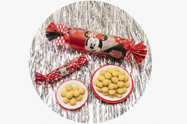 チョコインクッキー 1,800円|内容量:40個(20個×2袋)長さ約58cm|東京ディズニーランド「ベリー・ベリー・ミニー!」スペシャルグッズ|販売店舗「ワールドバザール・コンフェクショナリー」