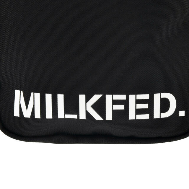 【MILKFED.】デイジー ショルダーバッグ チャーム・ポーチ・カラビナ付き 6,600円