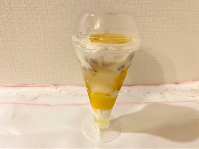 【デニーズ レモンのパルフェ】爽やかな見た目