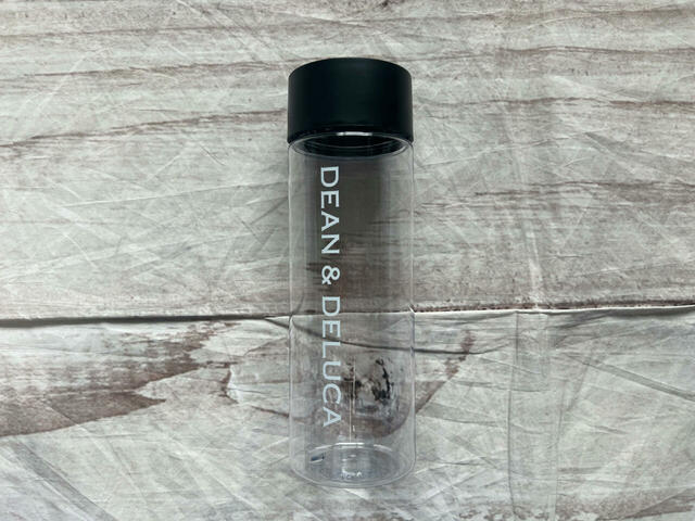 クリアボトルの容量は500ml。マイボトルとして単品使いもOK！