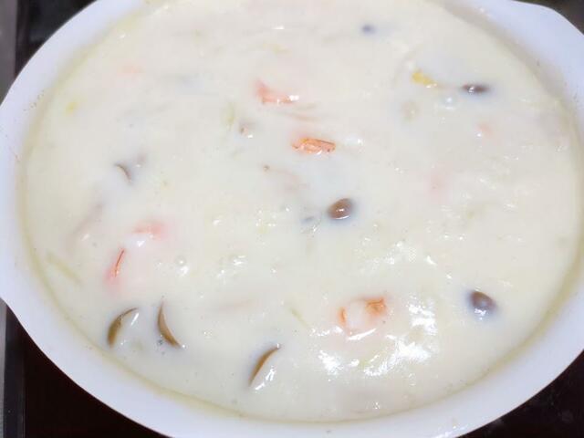 【アイリスオーヤマ お皿になるフライパン6点セット】ホワイトソースを入れるまでが1つのフライパンで！