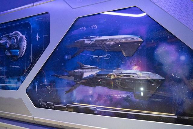 ザンダー星の宇宙船も解説