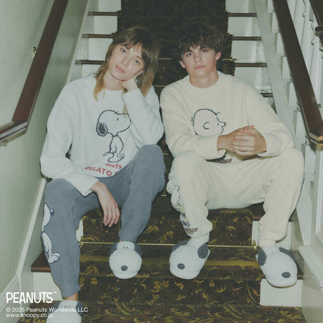 【PEANUTS】ベビモコジャガードプルオーバー&ロングパンツセット ¥15,290、【PEANUTS】【HOMME】ベビモコジャガードプルオーバー&ロングパンツセット ¥16,390