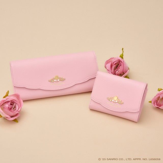 長財布　26,400（税込）折財布　¥23,100（税込）