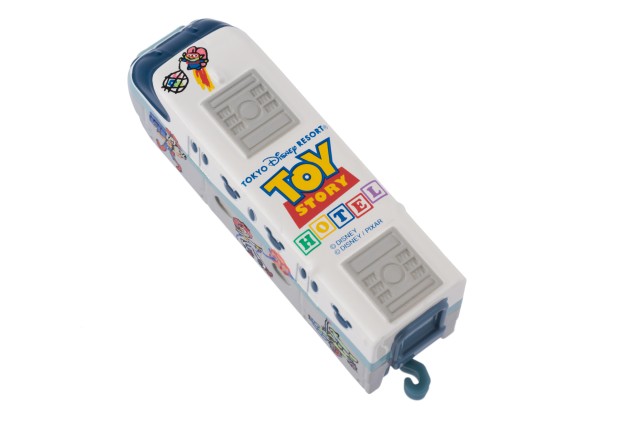 ディズニー・ビークル・コレクション〈トミカ〉 1,500円｜サイズ：縦約7×横約2×高さ約3cm｜販売店舗：東京ディズニーリゾート・トイ・ストーリーホテル内ディズニーショップ「ギフト・プラネット」