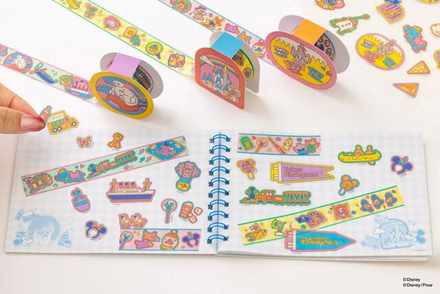 東京ディズニーリゾート パークモチーフグッズ｜販売店舗：東京ディズニーランド「グランドエンポーリアム」、東京ディズニーシー「イル・ポスティーノ・ステーショナリー」｜発売日：2025年12月11日（木）