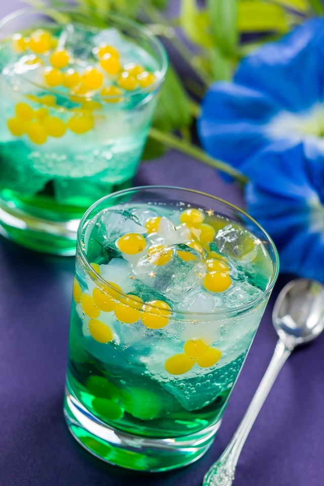 スペシャルカクテル 980円｜東京ディズニーシー「テディ・ルーズヴェルト・ラウンジ」｜東京ディズニーリゾート「ディズニー七夕デイズ」