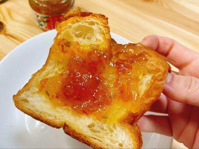 【カルディ完熟きんかんマーマレード 110g】実を丸々使用しているので味が濃い！