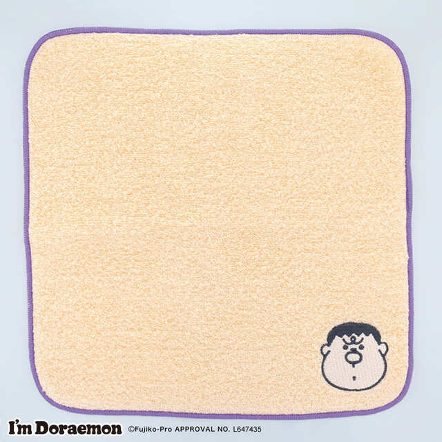 【ドラえもん「I’M DORAEMON POP-UP STORE」】刺繍ハンドタオル　935円／ジャイアンの顔がワンポイント！